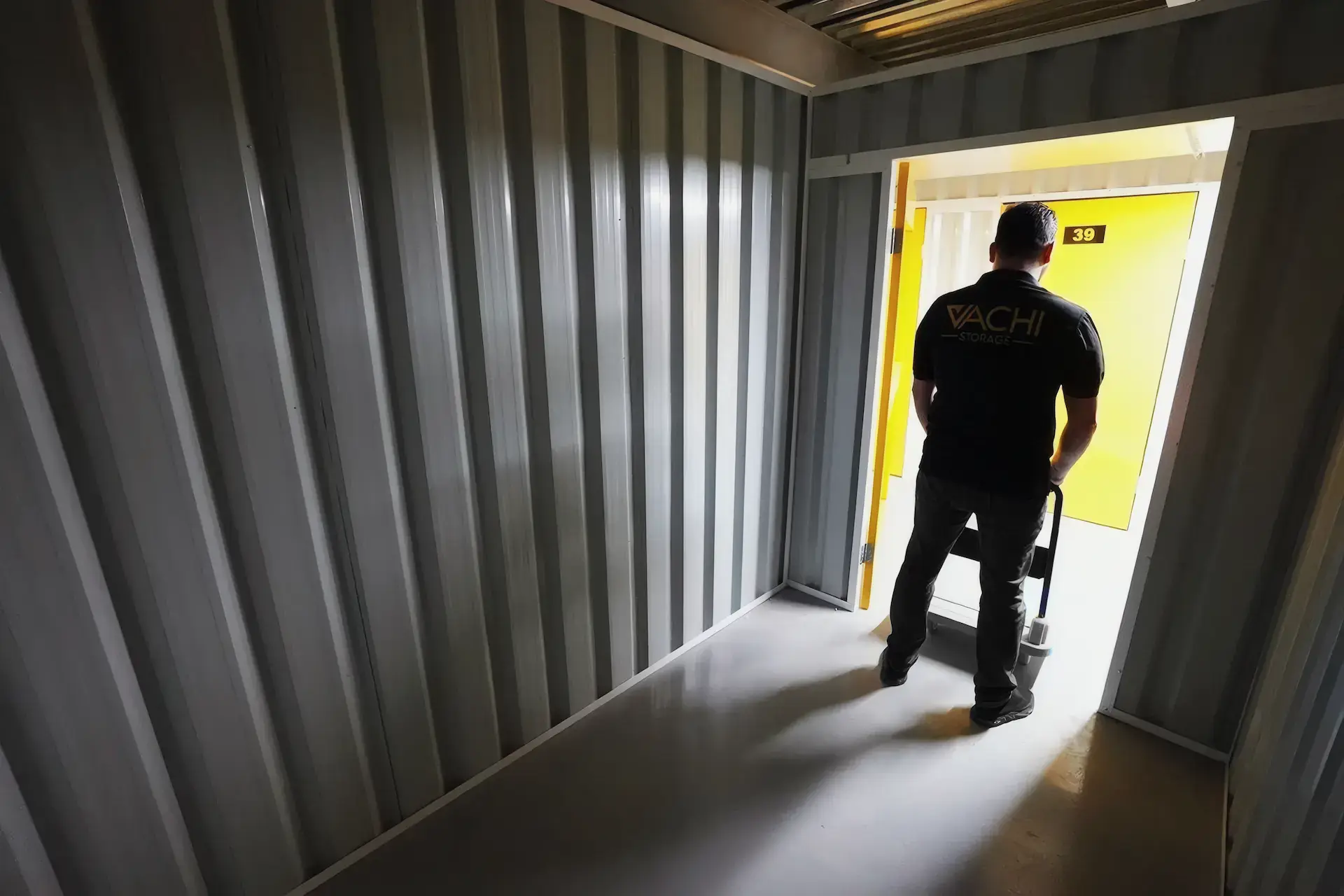 Walk-in storage room being loaded at Vachi Al Quoz 3