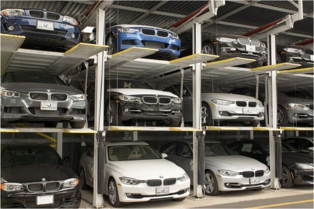 vehicle storage vachi storing BMW cars