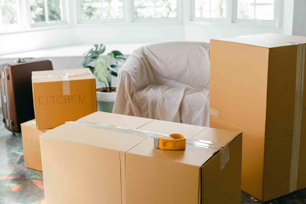 How to Prepare Your Furniture for Storage - Vachi Storage